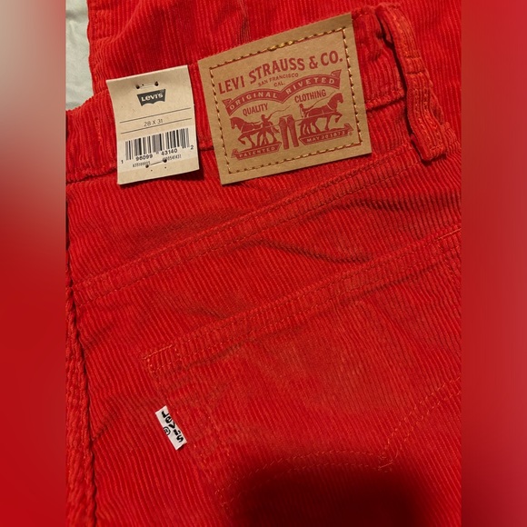 NWT Levi’s ‘94 Baggy Red Corduroy Womens Jeans - Picture 7 of 12
